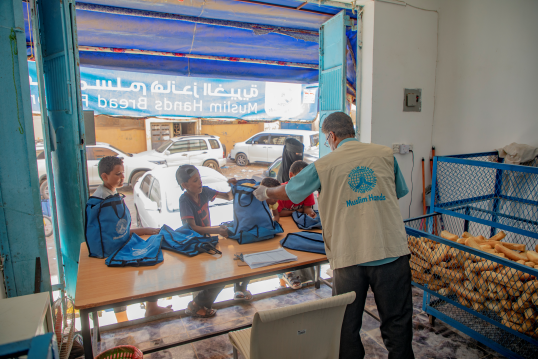 yemen bread distribution